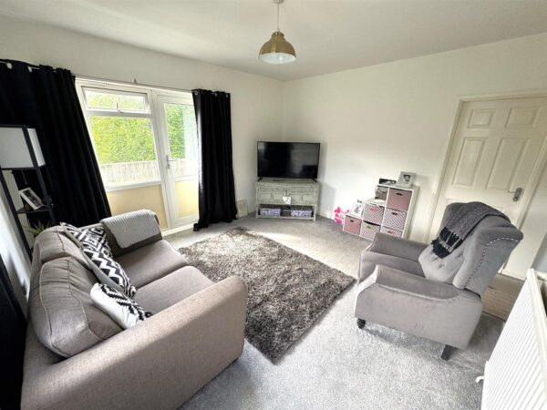 Rowlett Road, Corby