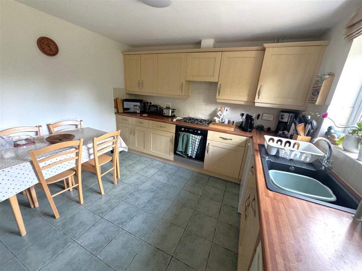 Buttercup Close, Corby
