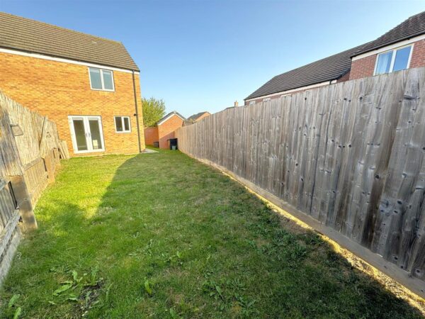 Yates Close, Weldon, Corby