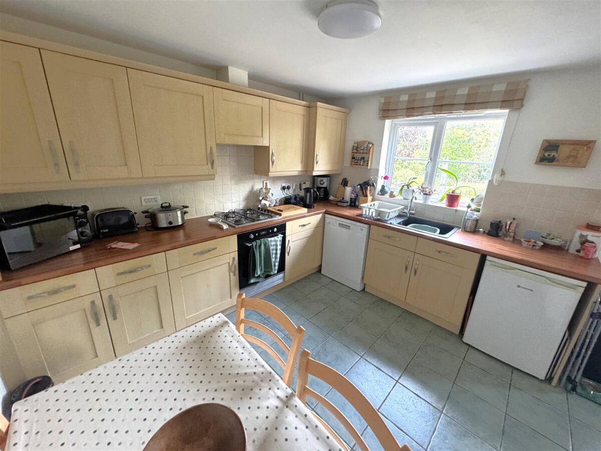 Buttercup Close, Corby