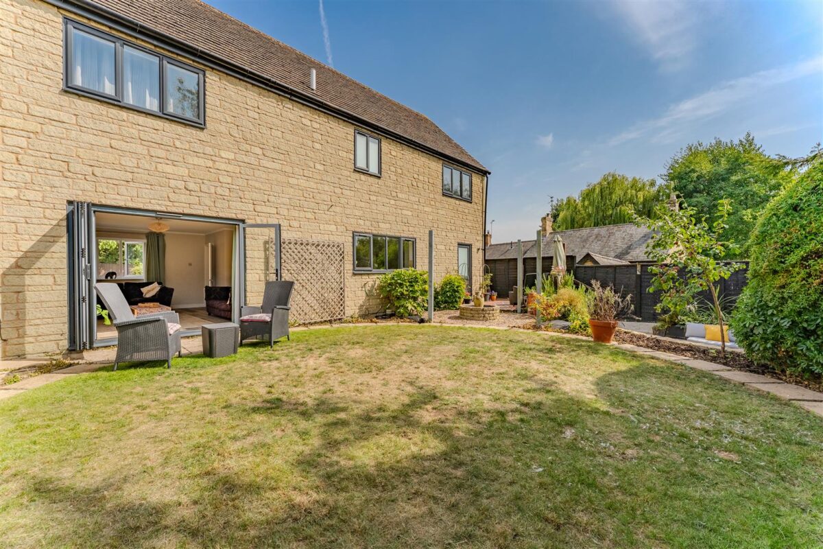 Harpers Close, Great Oakley, Corby