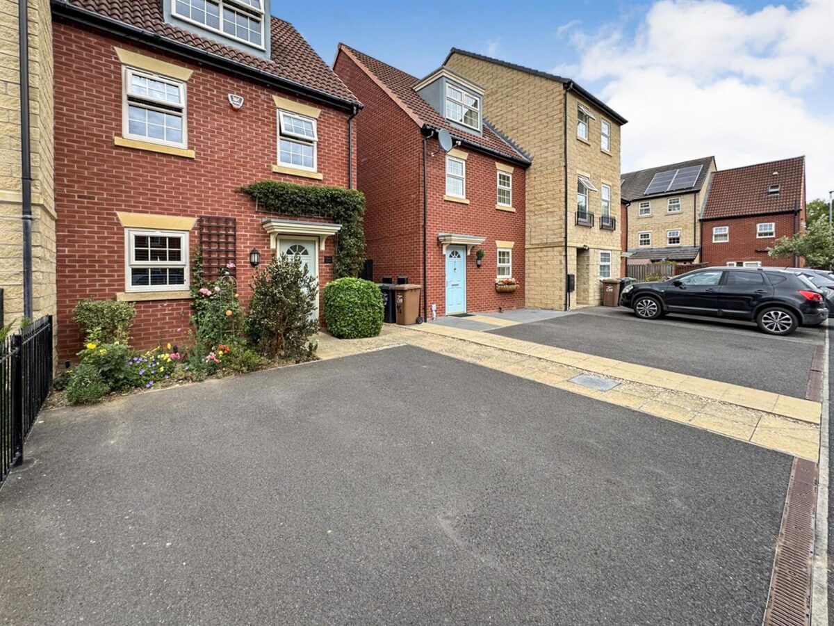Regal Close, Corby