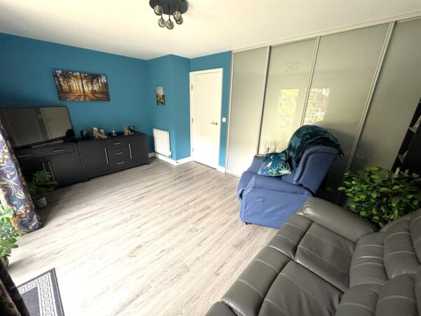 Regal Close, Corby