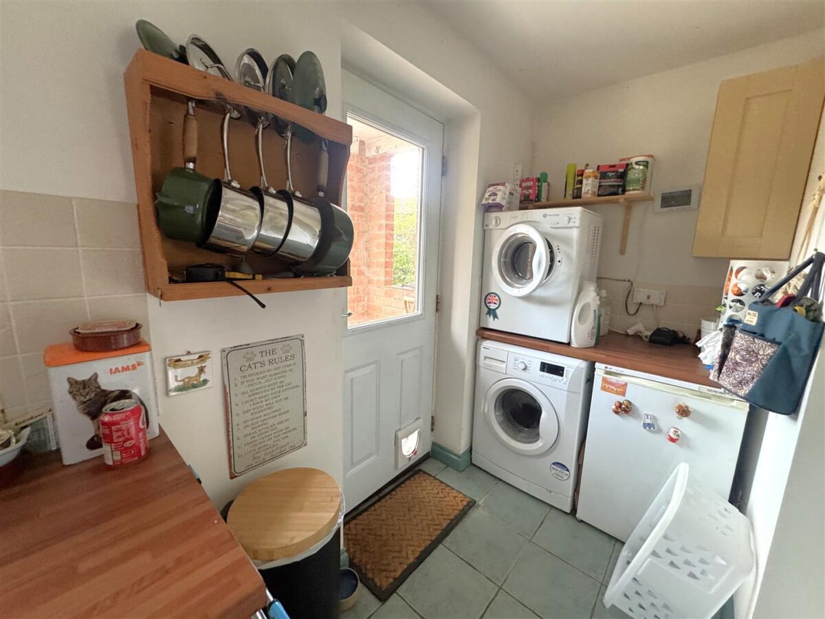 Buttercup Close, Corby