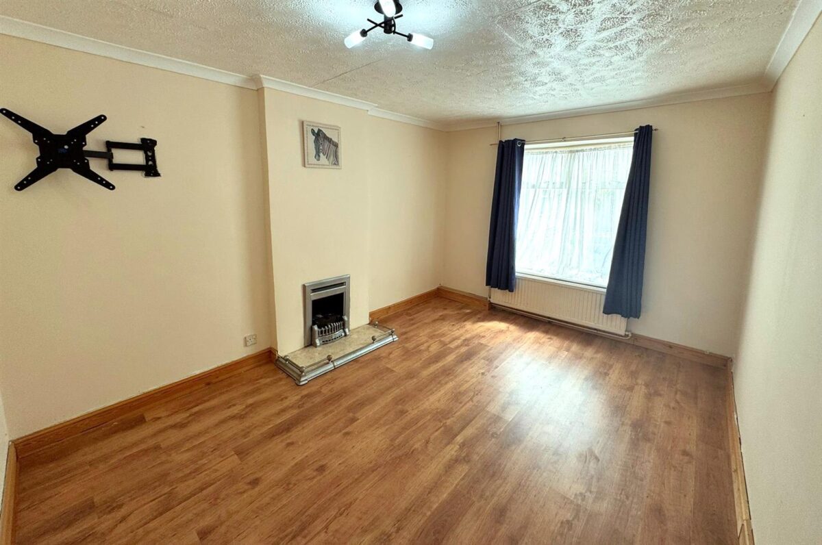 Willow Brook Road, Corby
