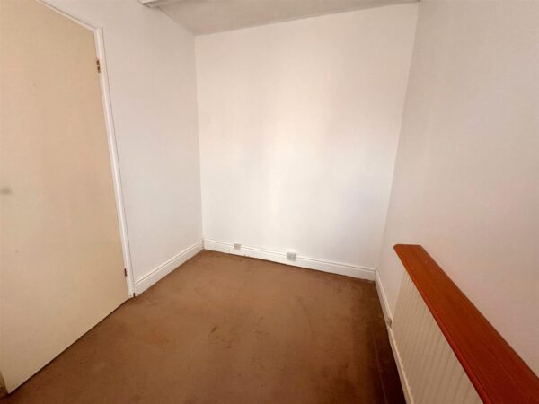 Willow Brook Road, Corby