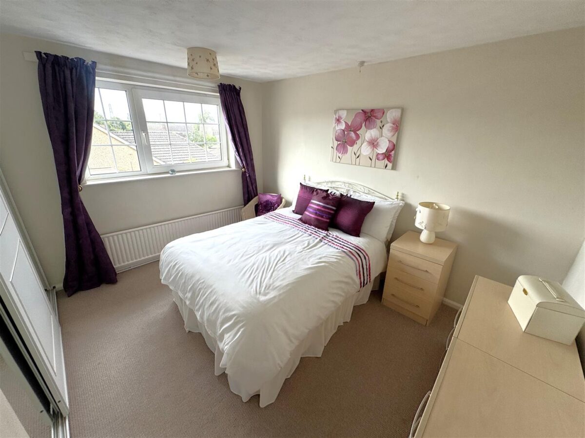 Howard Avenue, Corby