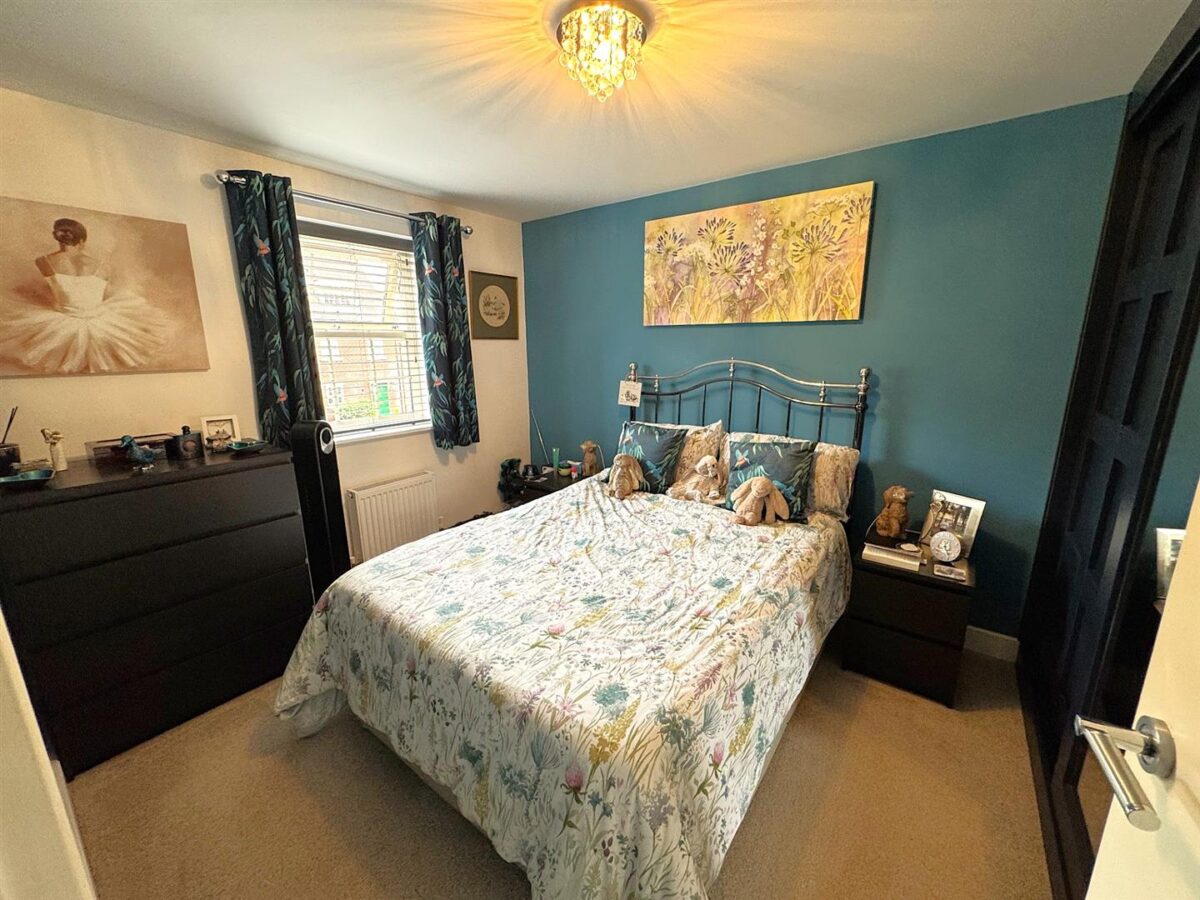 Regal Close, Corby