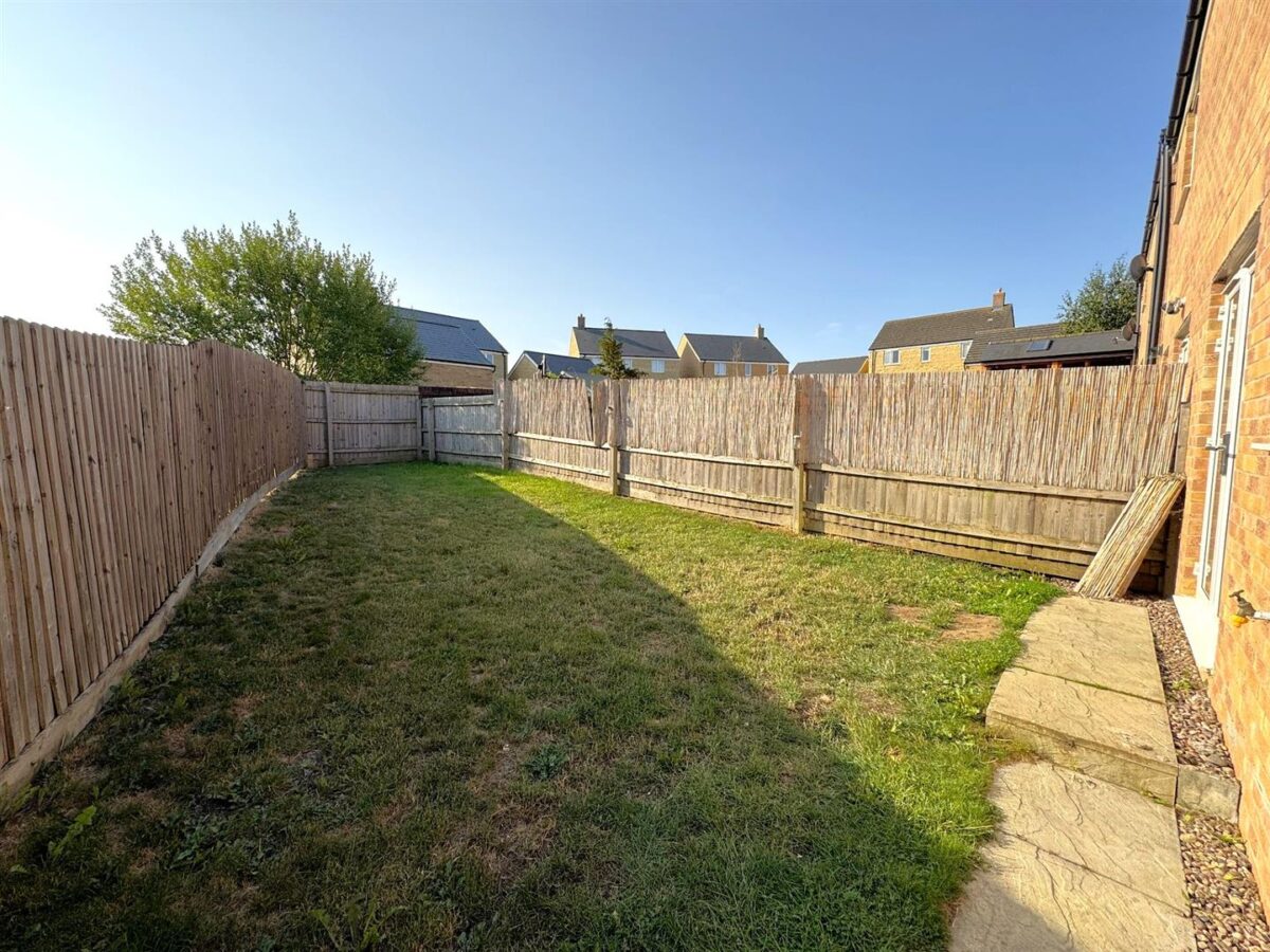 Yates Close, Weldon, Corby