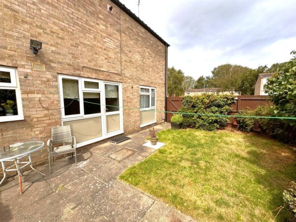 Saxilby Close, Corby
