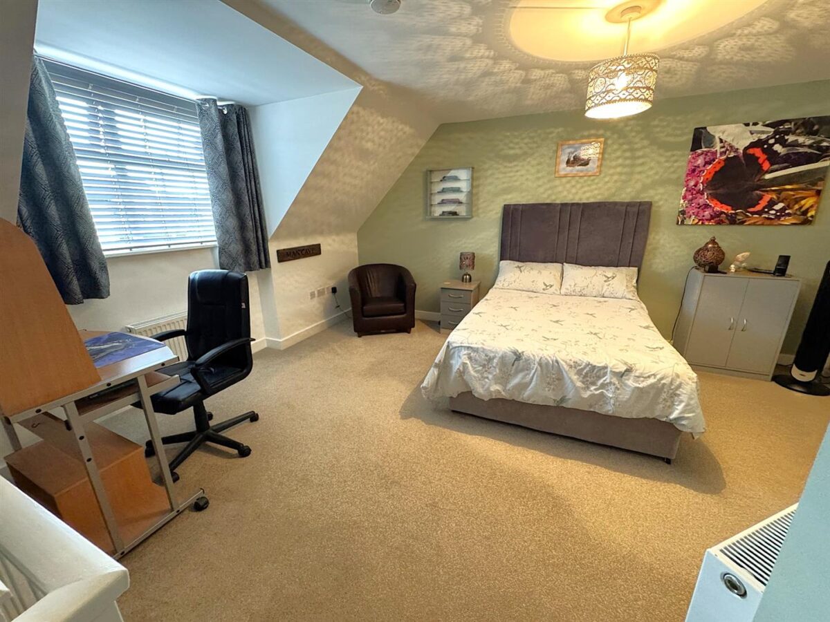 Regal Close, Corby