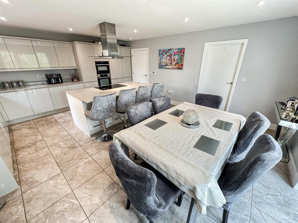 Lake Drive, Weldon, Corby