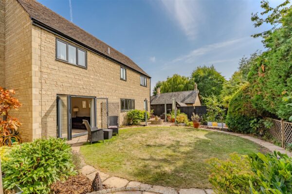 Harpers Close, Great Oakley, Corby