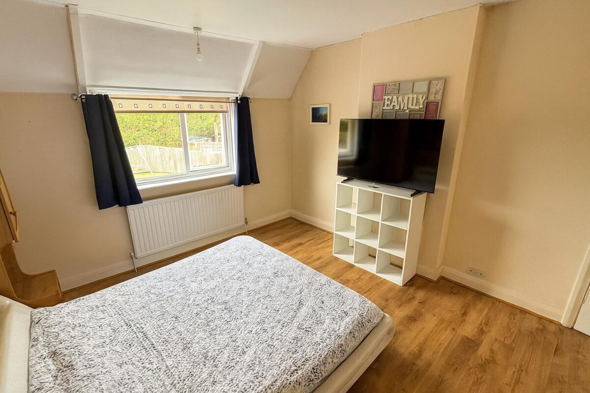 James Watt Avenue, Corby