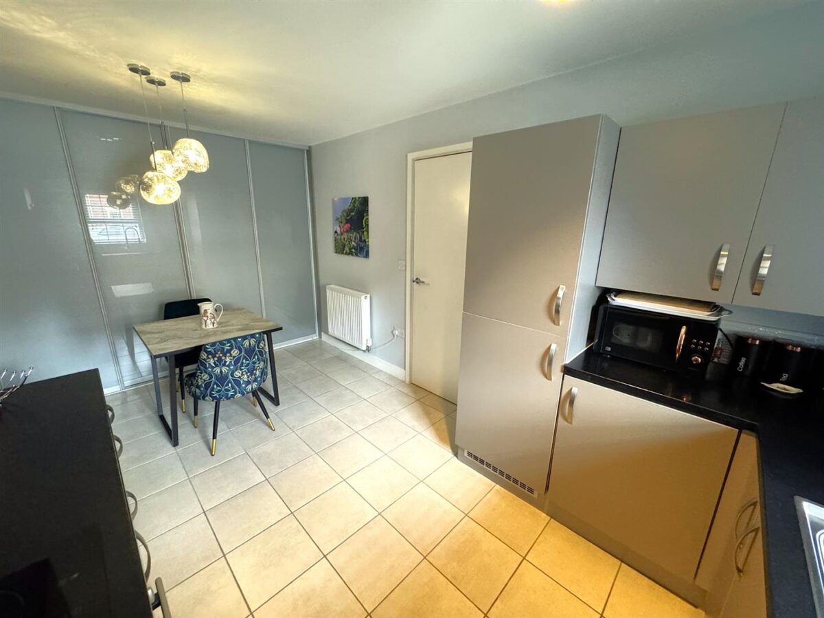 Regal Close, Corby