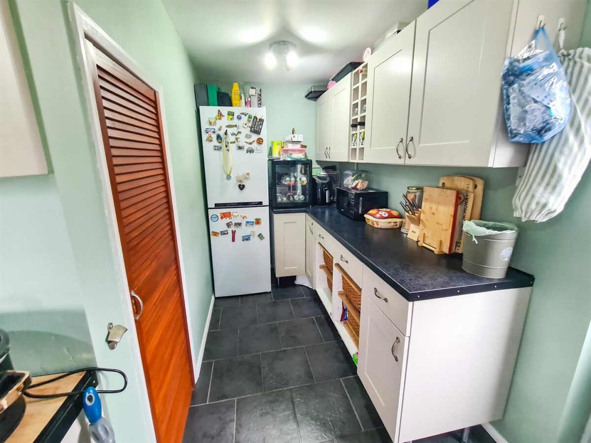 Beanfield Avenue, Corby