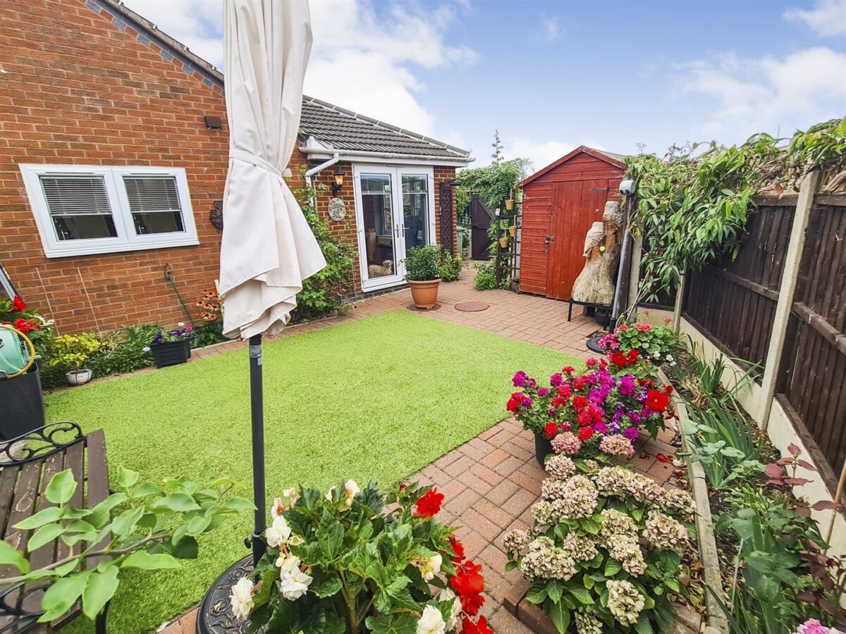 Driffield Grove, Corby