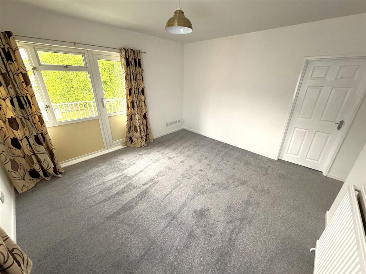 Rowlett Road, Corby