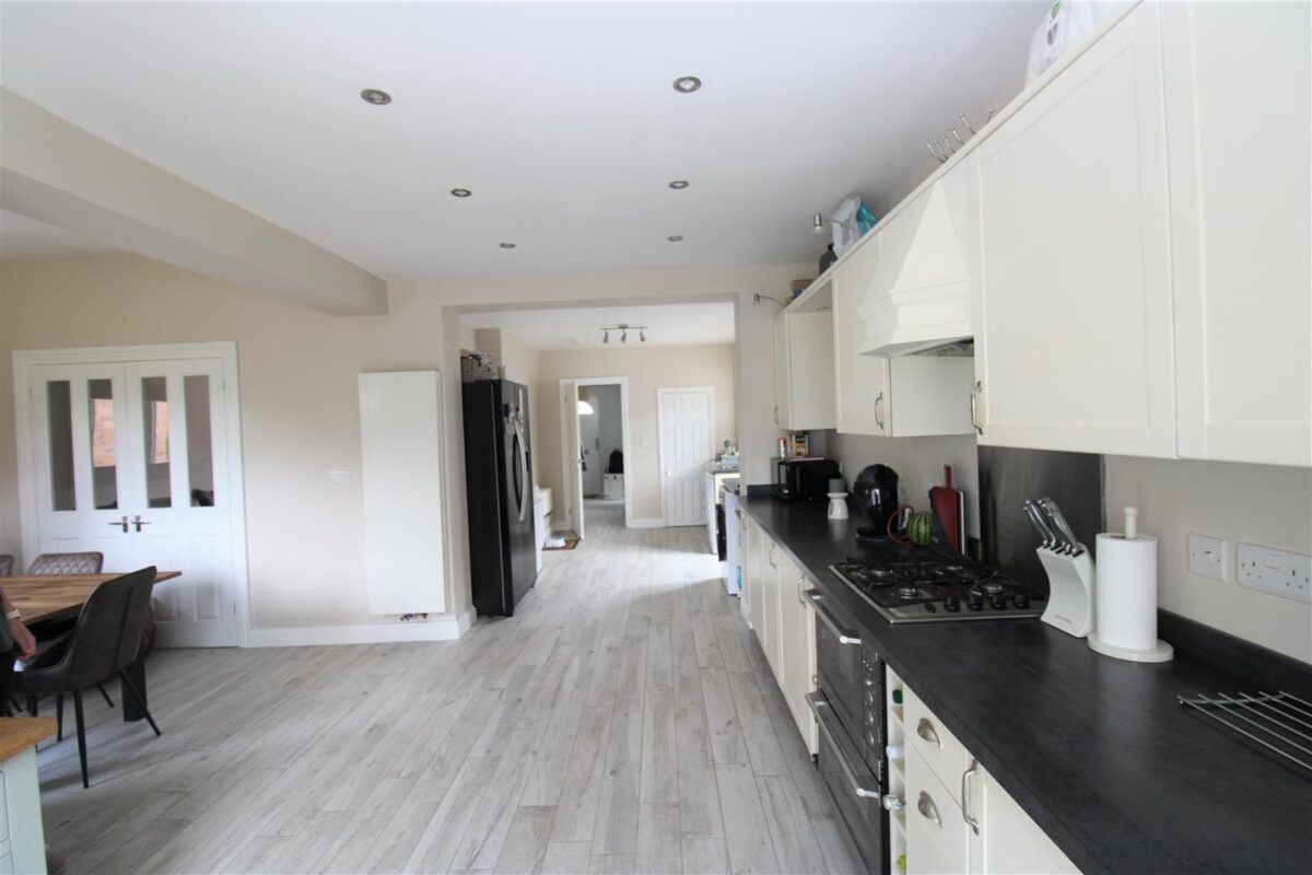 Westfields Road, Corby