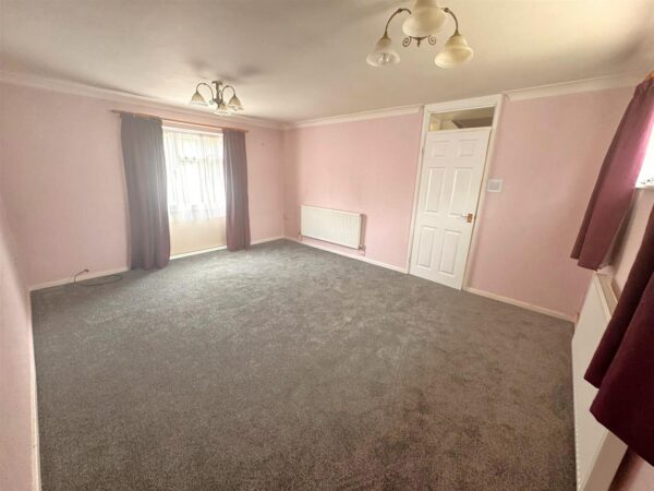 Saxilby Close, Corby