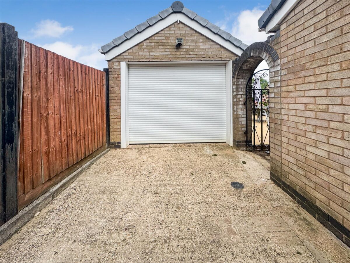 Oldenburg Road, Corby