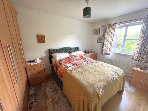 Buttercup Close, Corby