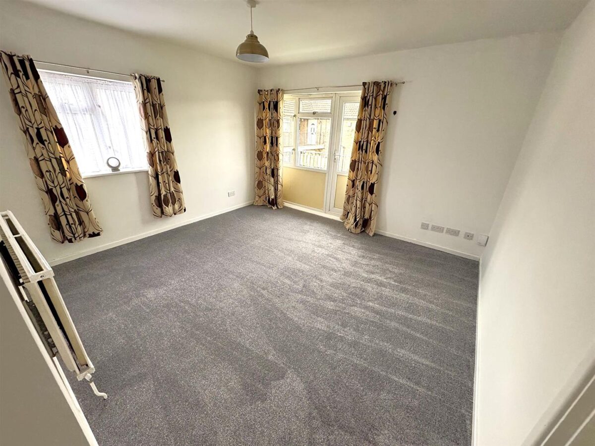 Rowlett Road, Corby