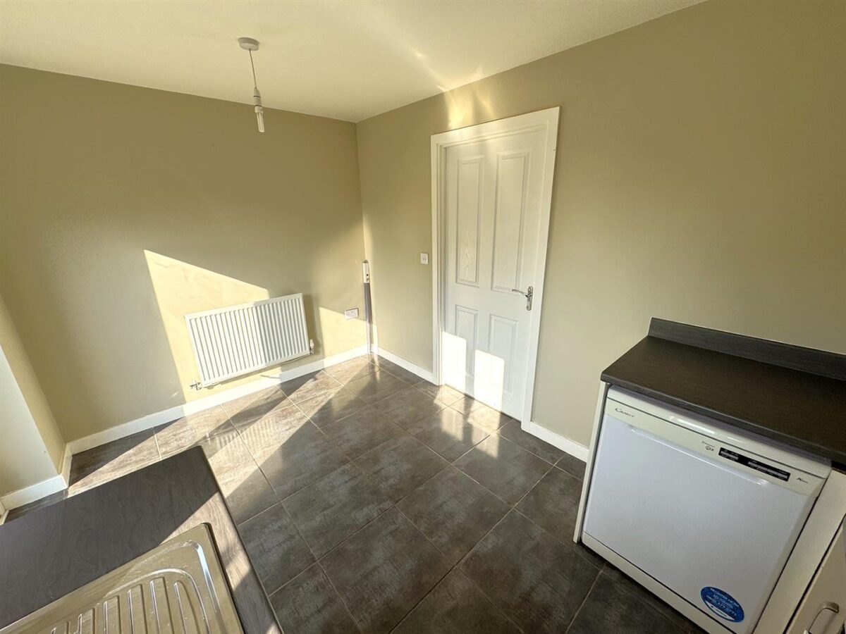 Yates Close, Weldon, Corby