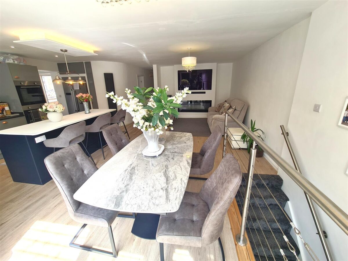 Hillside Crescent, Weldon, Corby