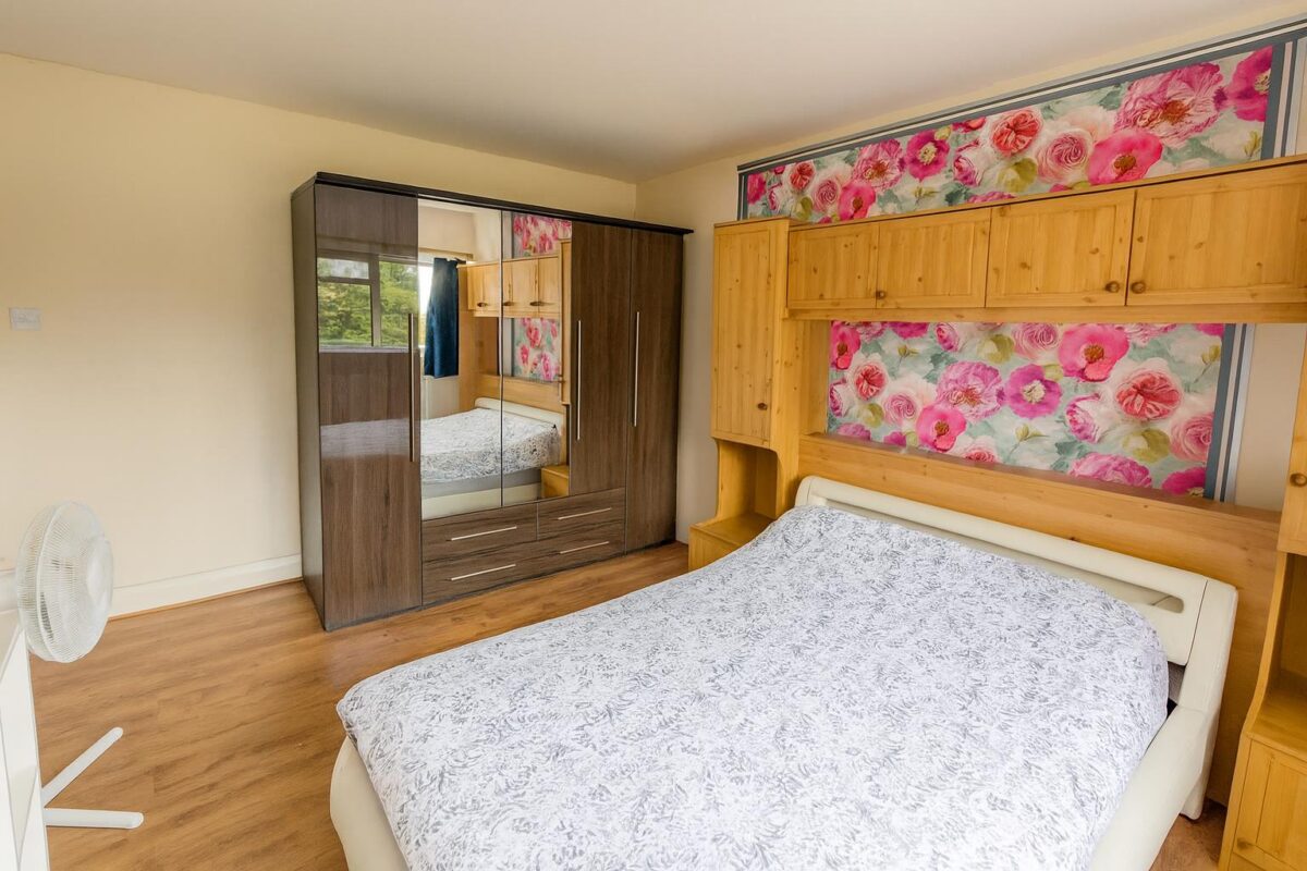 James Watt Avenue, Corby
