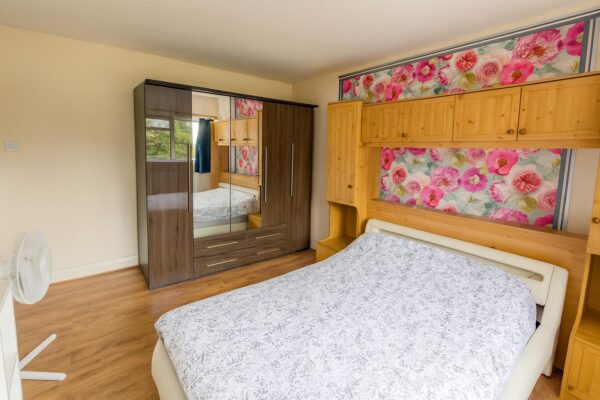 James Watt Avenue, Corby
