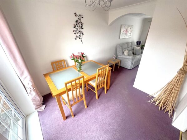 Howard Avenue, Corby