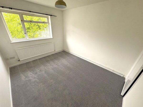 Rowlett Road, Corby