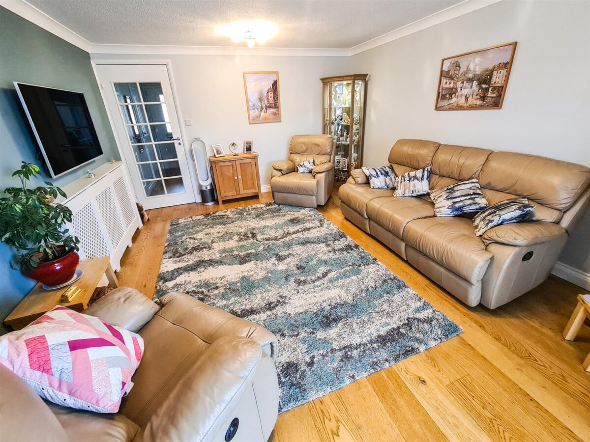Driffield Grove, Corby