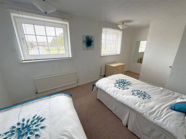 Howard Avenue, Corby