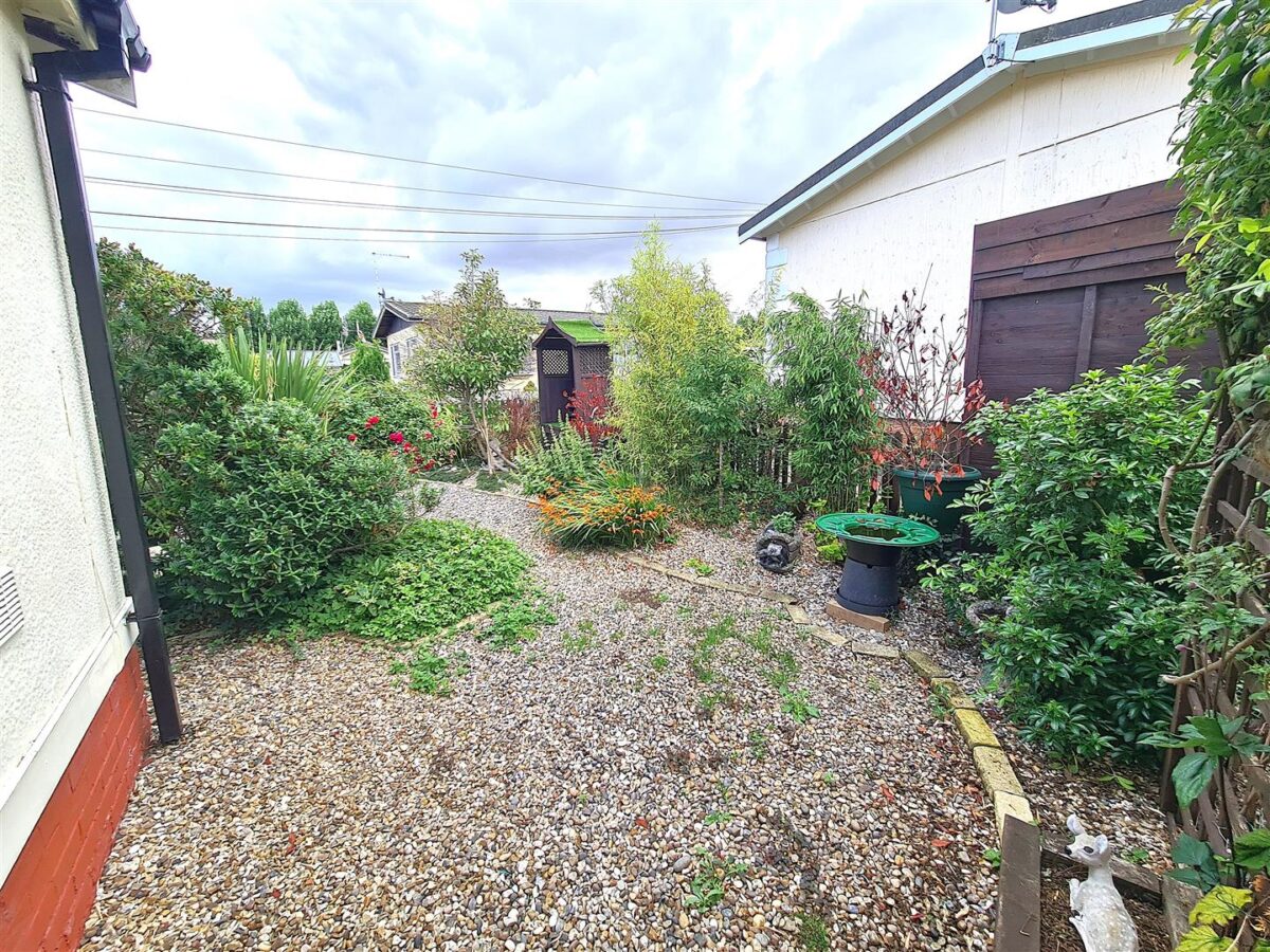 Woodside Park, Weldon, Corby
