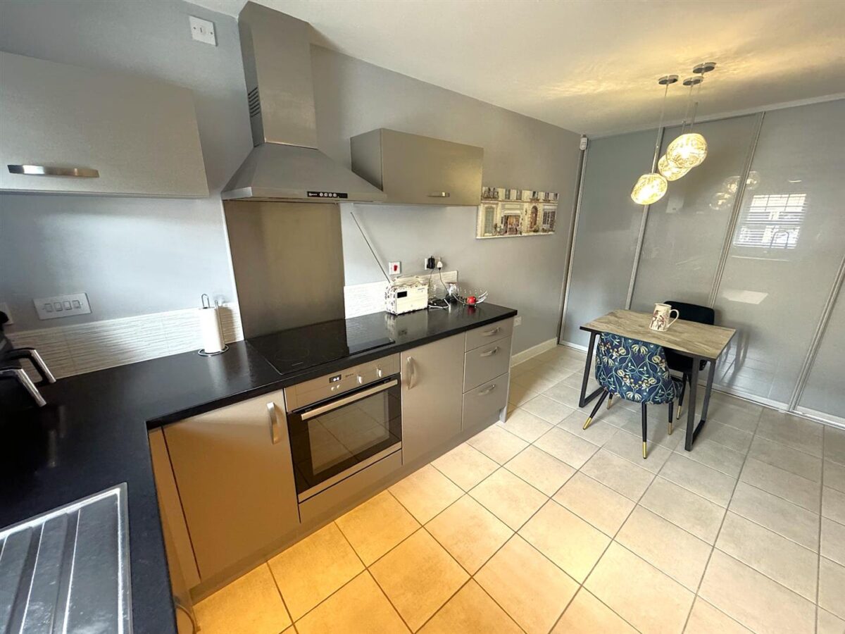 Regal Close, Corby