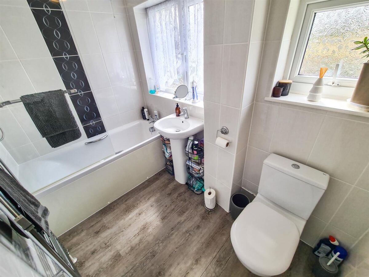 Beanfield Avenue, Corby