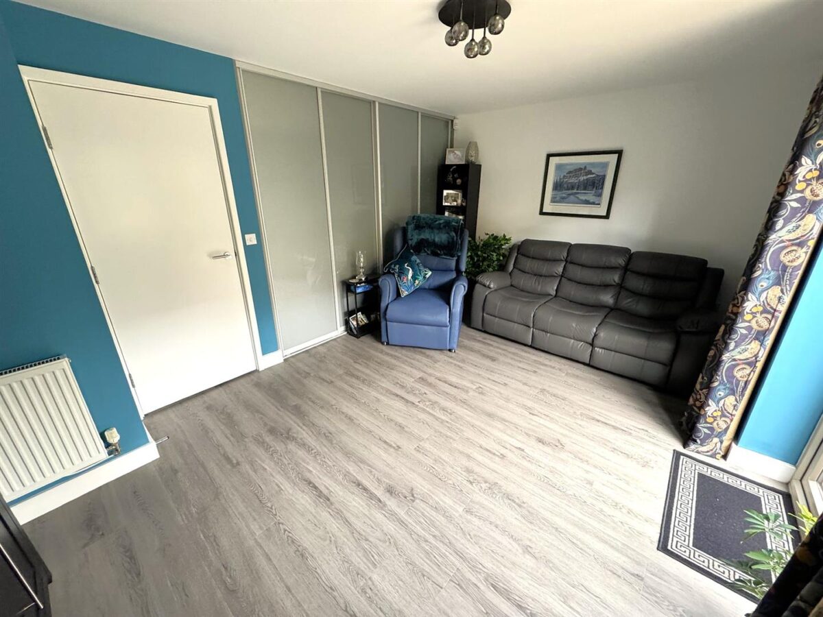 Regal Close, Corby