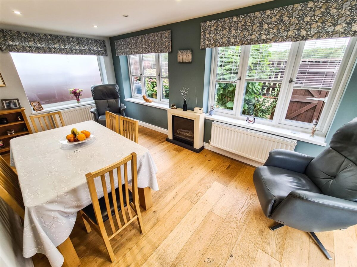 Driffield Grove, Corby