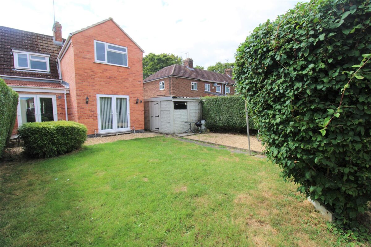 Westfields Road, Corby