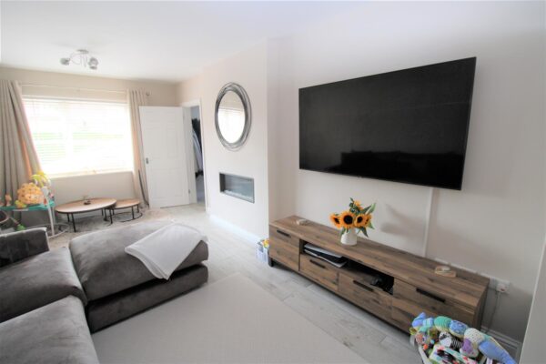 Westfields Road, Corby