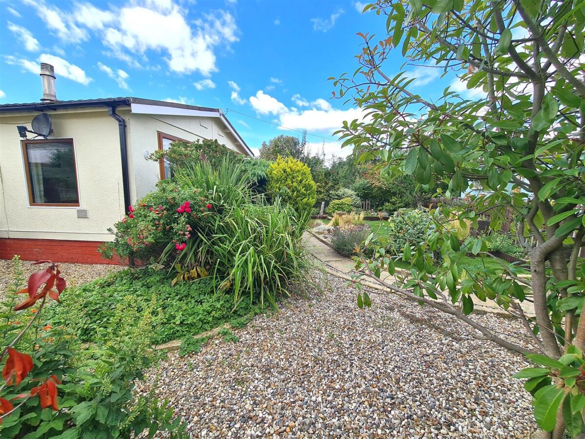 Woodside Park, Weldon, Corby
