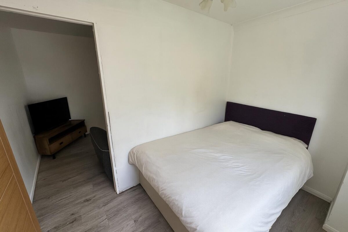 Viking Way, Corby