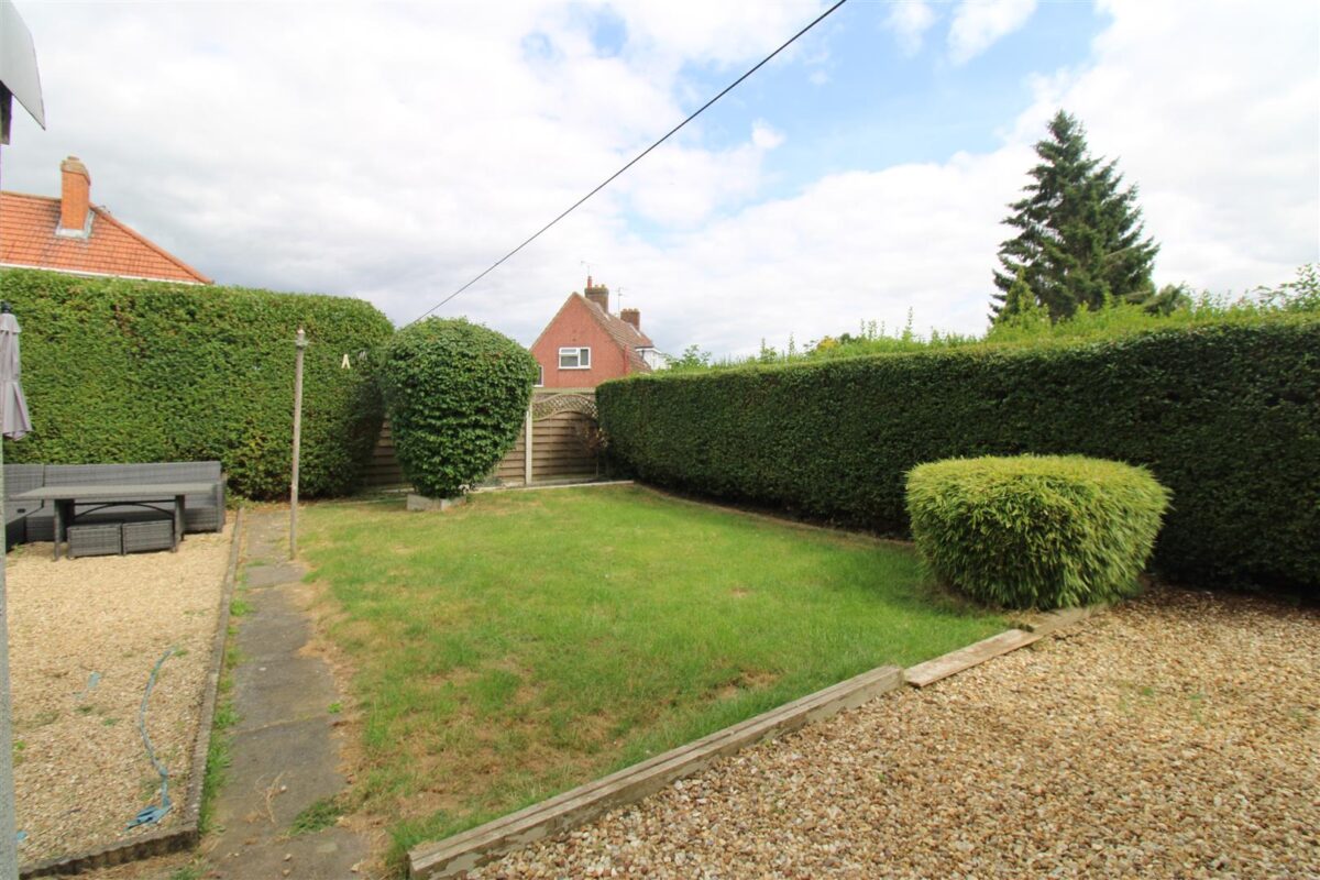 Westfields Road, Corby