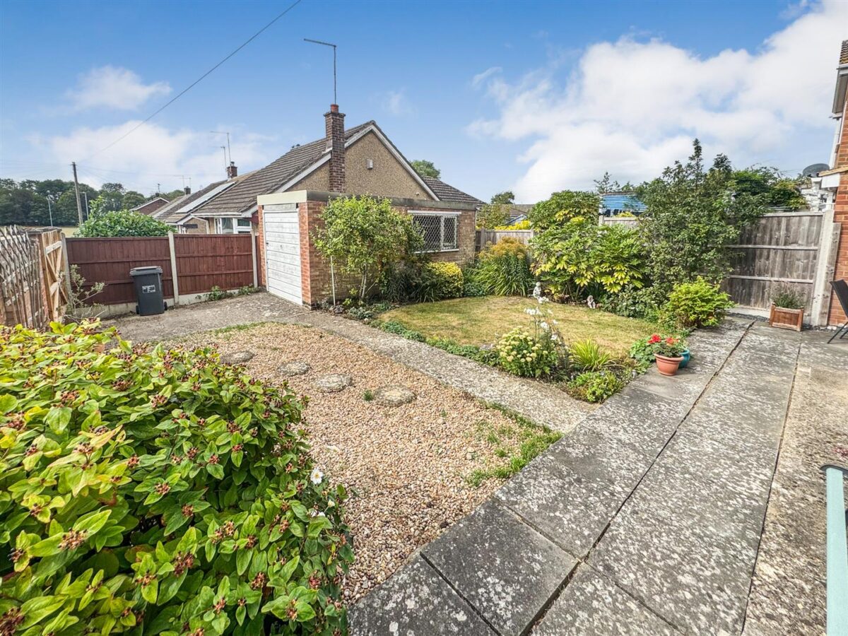Howard Avenue, Corby