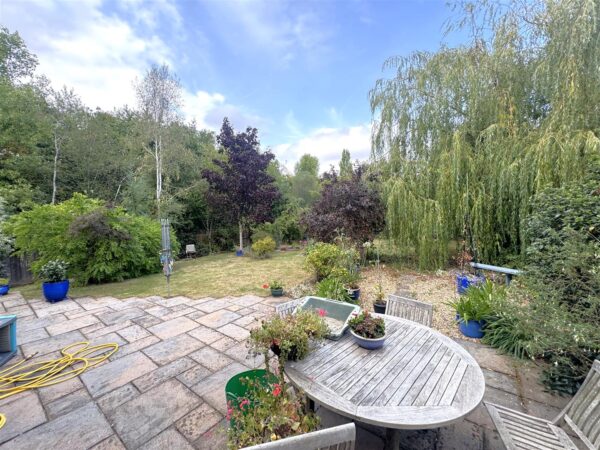 Buttercup Close, Corby