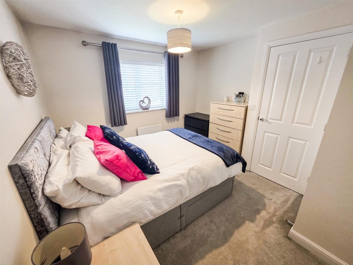 Fakenham Road, Corby