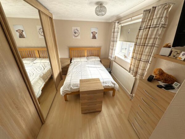 Beanfield Avenue, Corby