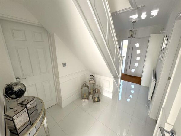 Corby Road, Weldon, Corby